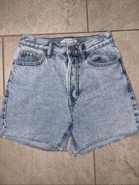 PACSUN High-Rise Light Wash 90’s Girlfriend Jean Shorts